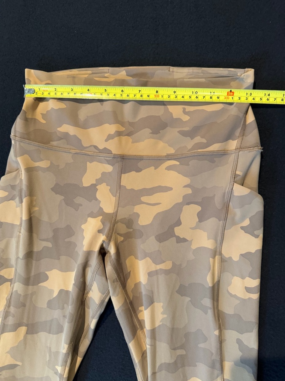 Lululemon Align High-Rise Pant 25" Heritage 365 Multi Camo Beige Size 10 - Picture 3 of 6